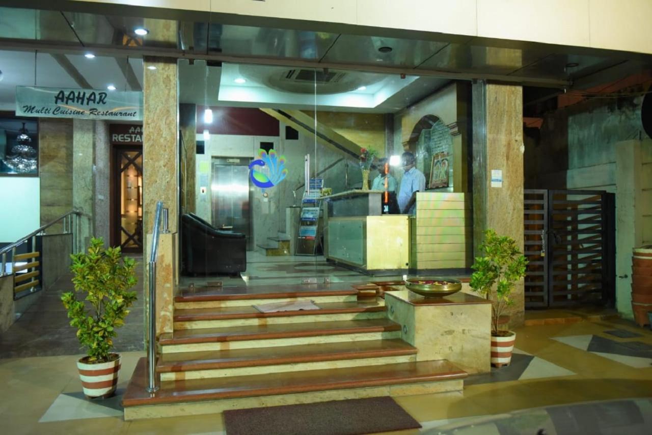 Chendhoor Residency Hotel Tiruchirappalli Bagian luar foto